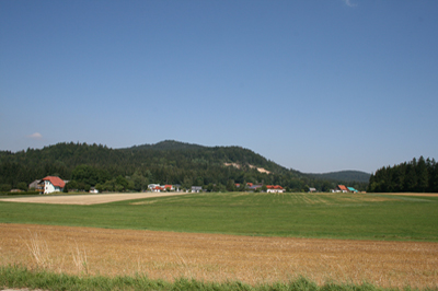 Blick auf die Kösseine vom Ortsteil Schurbach bei Waldershof
