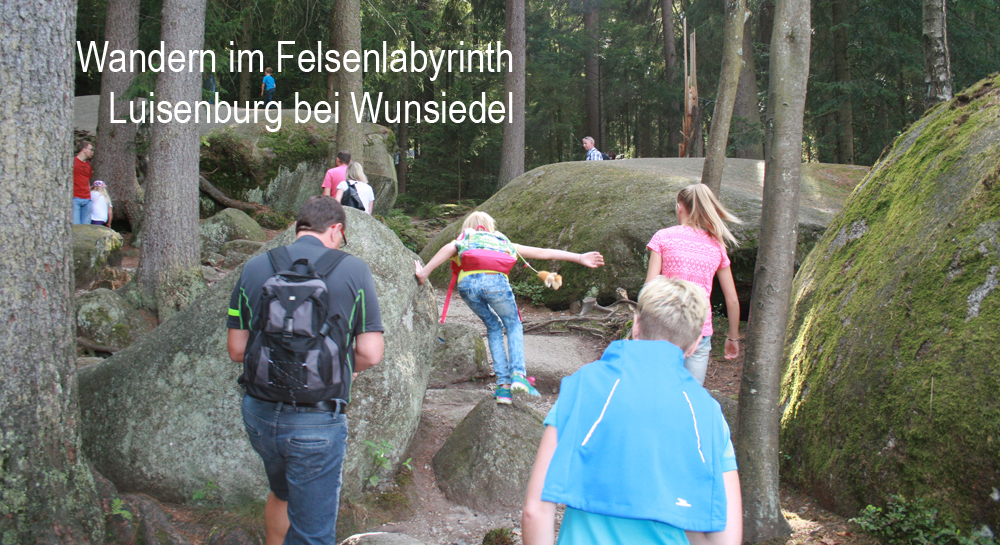 Wandern im Felsenlabyrinth Luisenburg bei Wunsiedel